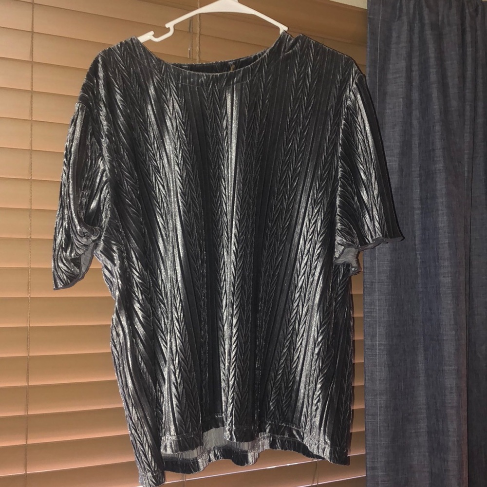 Silver velvet shirt L